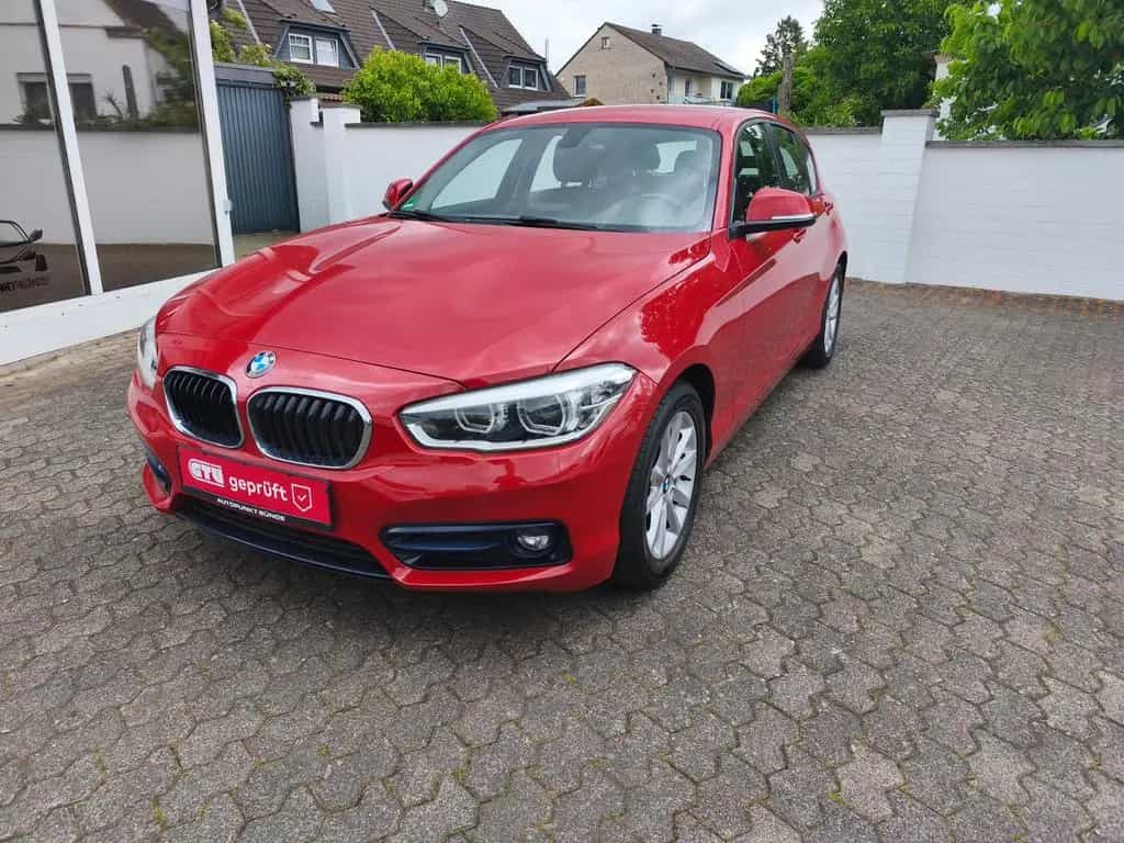 BMW 118 i Sport Line *LED*SHZ*PDC*Tempomat*8Fach* 09/2019-photo-29