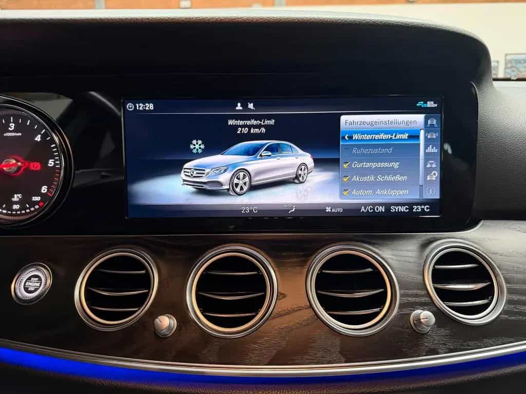 Mercedes-Benz E 220 d 9G-TRONIC Avantgarde LED/ASSIST+/194PS 12/2018-photo-18