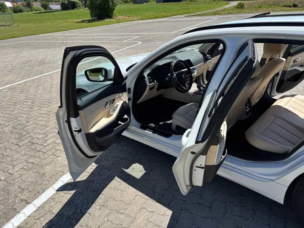 BMW 330 d xDrive Touring Advantage Automatic Adva... 10/2019-photo-9