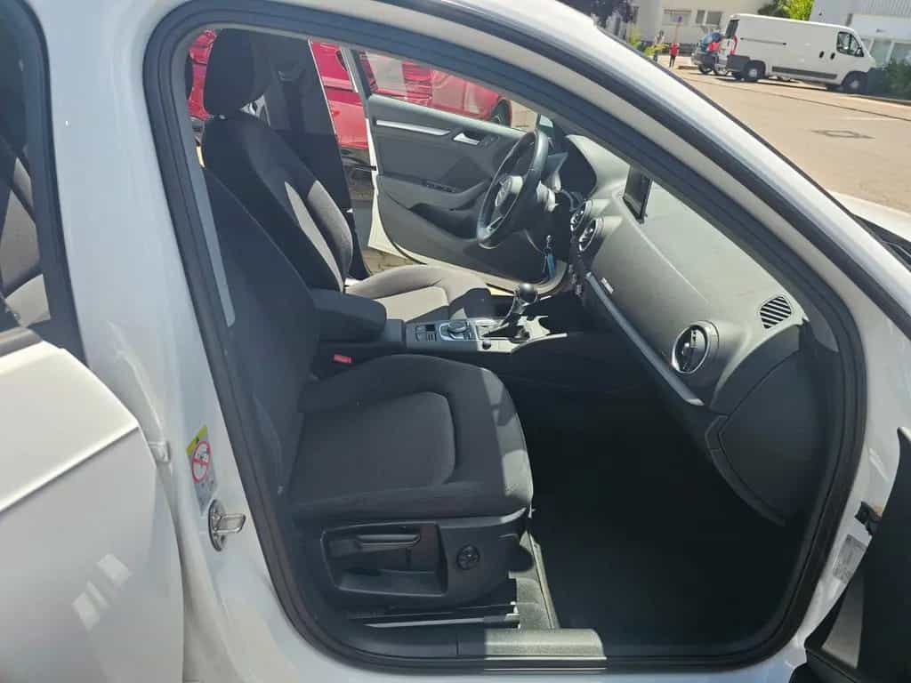 Audi A3 Sportback Automatik*NAVI*XENON*PDC*SHZ* 01/2018-photo-12