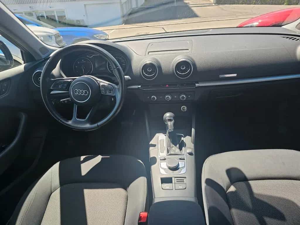 Audi A3 Sportback Automatik*NAVI*XENON*PDC*SHZ* 01/2018-photo-9
