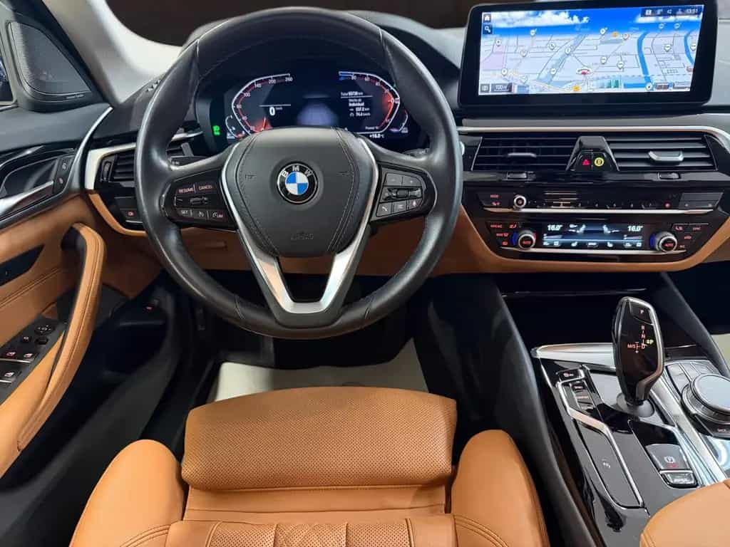 BMW 520 d xDrive Touring Steptroni*Head-Up*Driving* 10/2021-photo-11