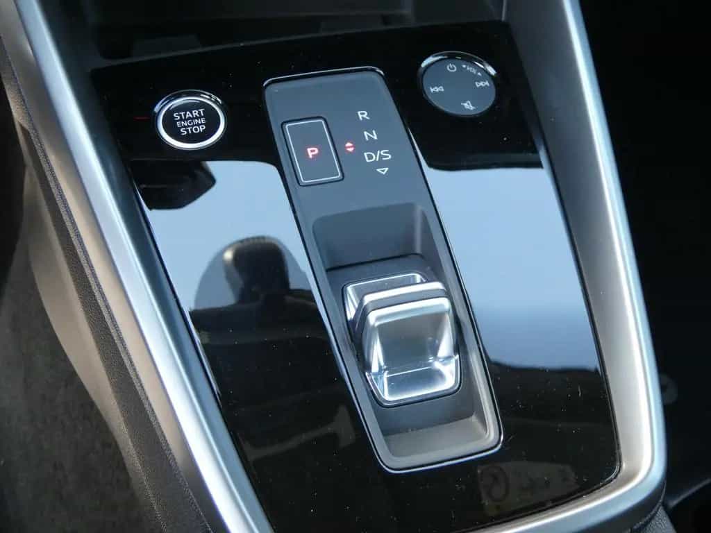 Audi A3 30 TDI Lim S tronic Advanced LED Navi ACC 18" 02/2024-photo-17