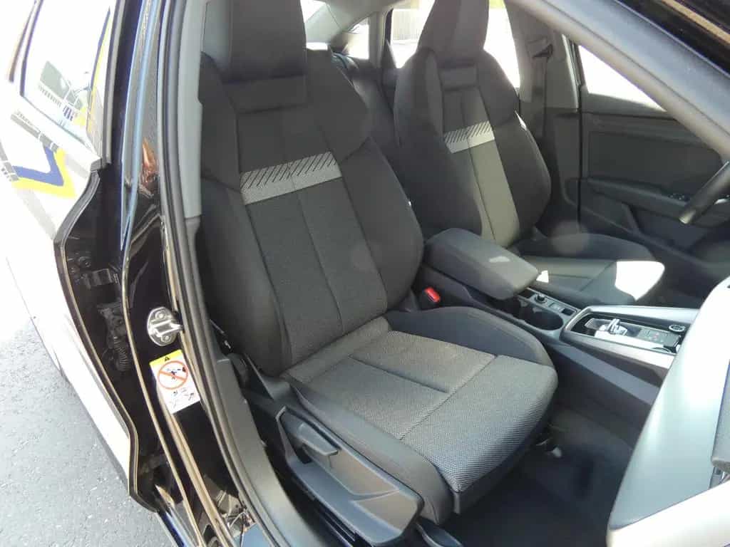 Audi A3 30 TDI Lim S tronic Advanced LED Navi ACC 18" 02/2024-photo-5
