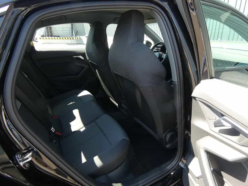 Audi A3 30 TDI Lim S tronic Advanced LED Navi ACC 18" 02/2024-photo-6