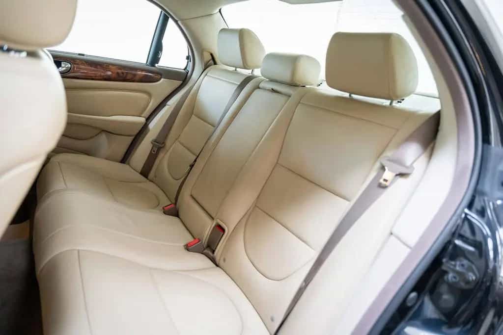 Jaguar XJ 3.5 V8 - Low Mileage - R Design - 07/2005-photo-19