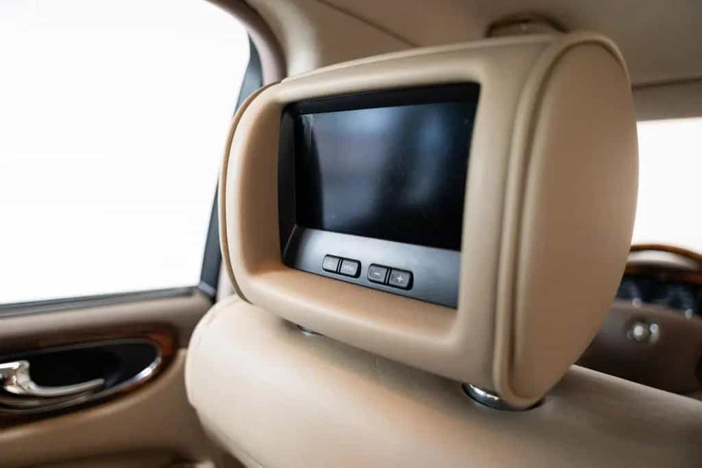 Jaguar XJ 3.5 V8 - Low Mileage - R Design - 07/2005-photo-21
