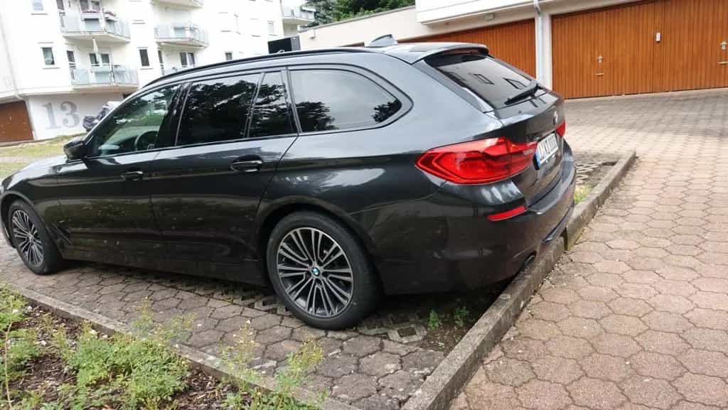 BMW 520 d xDrive Touring Allradantrieb 02/2019-photo-2