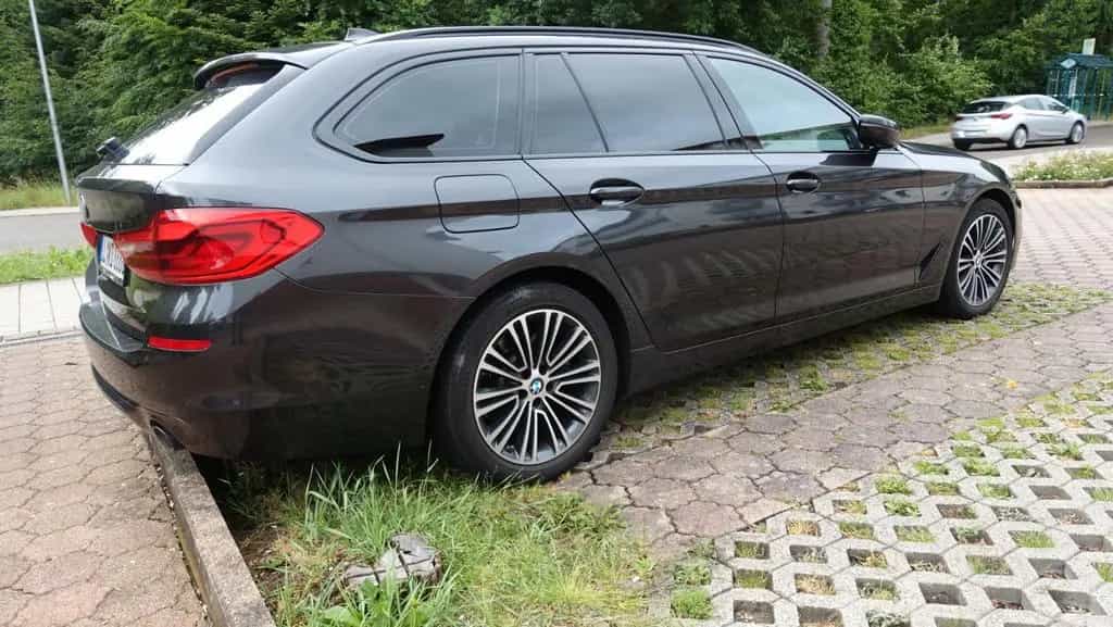 BMW 520 d xDrive Touring Allradantrieb 02/2019-photo-4