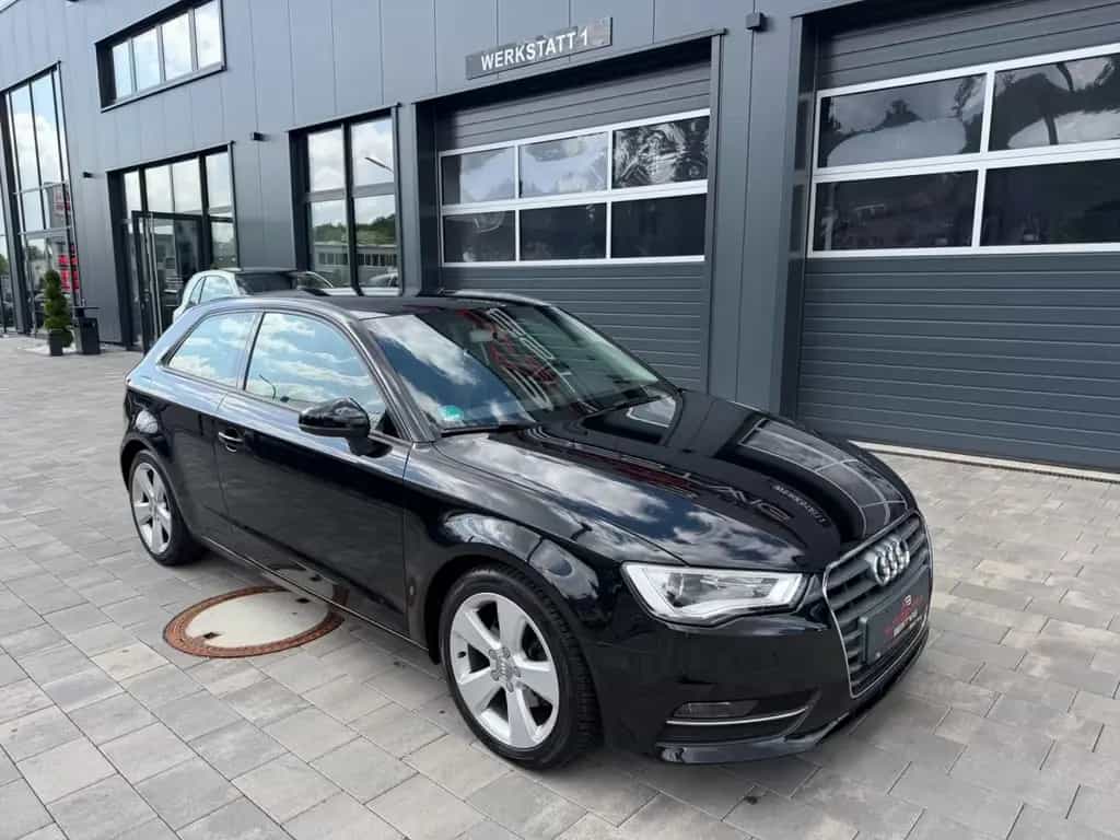Audi A3 Ambition Ultra*SHZG*SPORT*BLACK*PDC*TOP 05/2016-photo-2