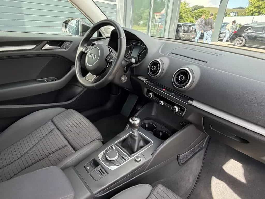 Audi A3 Ambition Ultra*SHZG*SPORT*BLACK*PDC*TOP 05/2016-photo-7