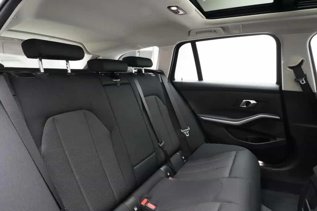 BMW 320 d Touring Panoramadach PDC LED  SHZ DAB 07/2022-photo-18