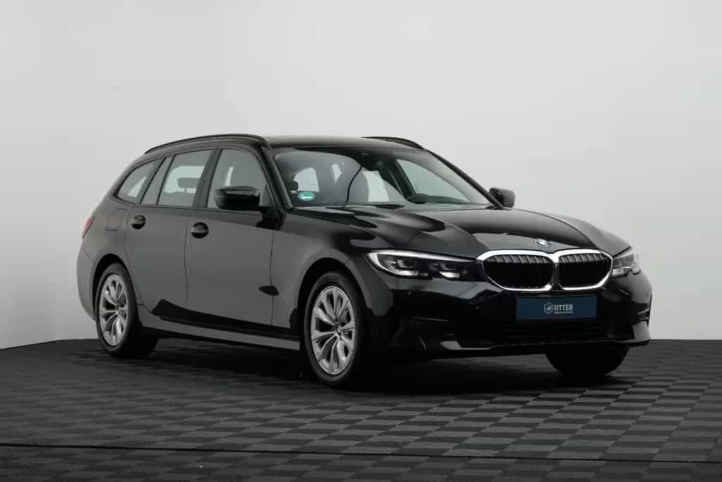 BMW 320 d Touring Panoramadach PDC LED  SHZ DAB 07/2022-photo-2