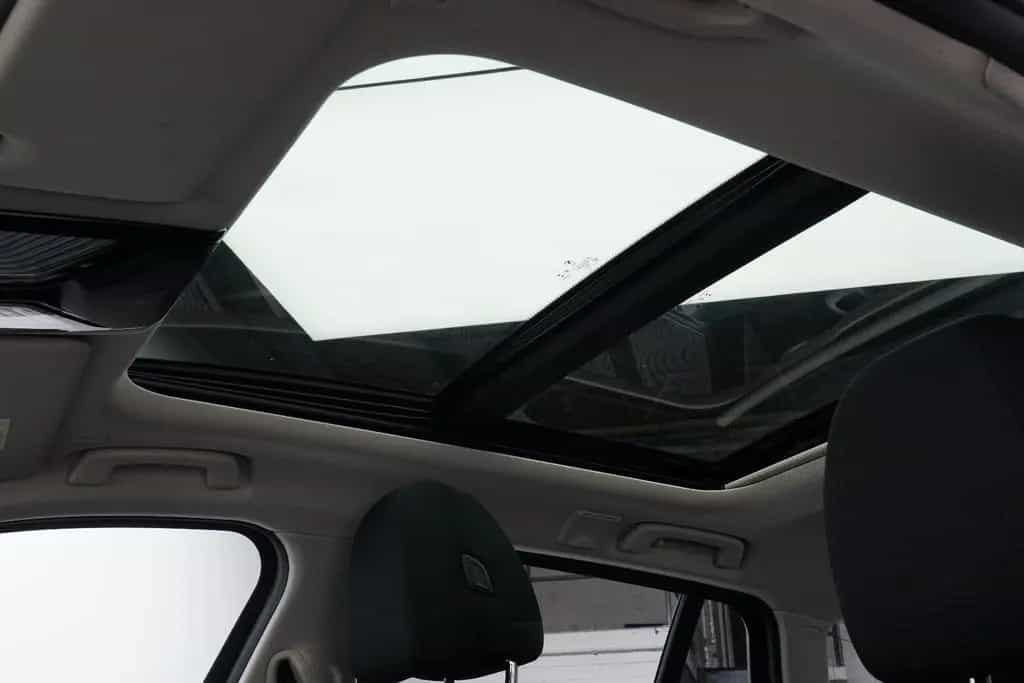 BMW 320 d Touring Panoramadach PDC LED  SHZ DAB 07/2022-photo-22