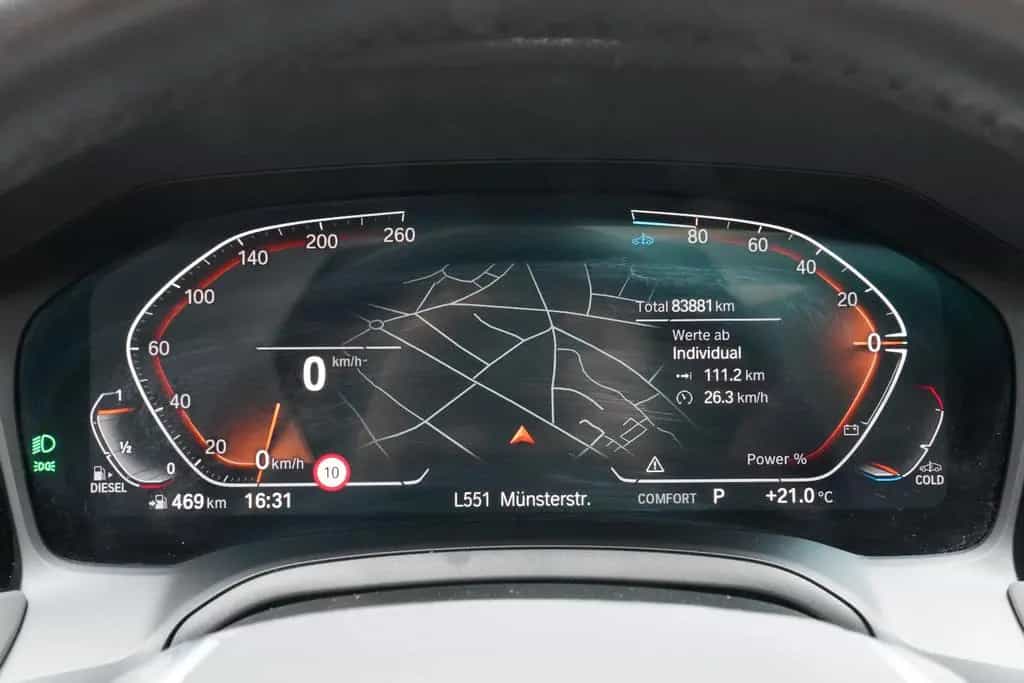 BMW 320 d Touring Panoramadach PDC LED  SHZ DAB 07/2022-photo-24