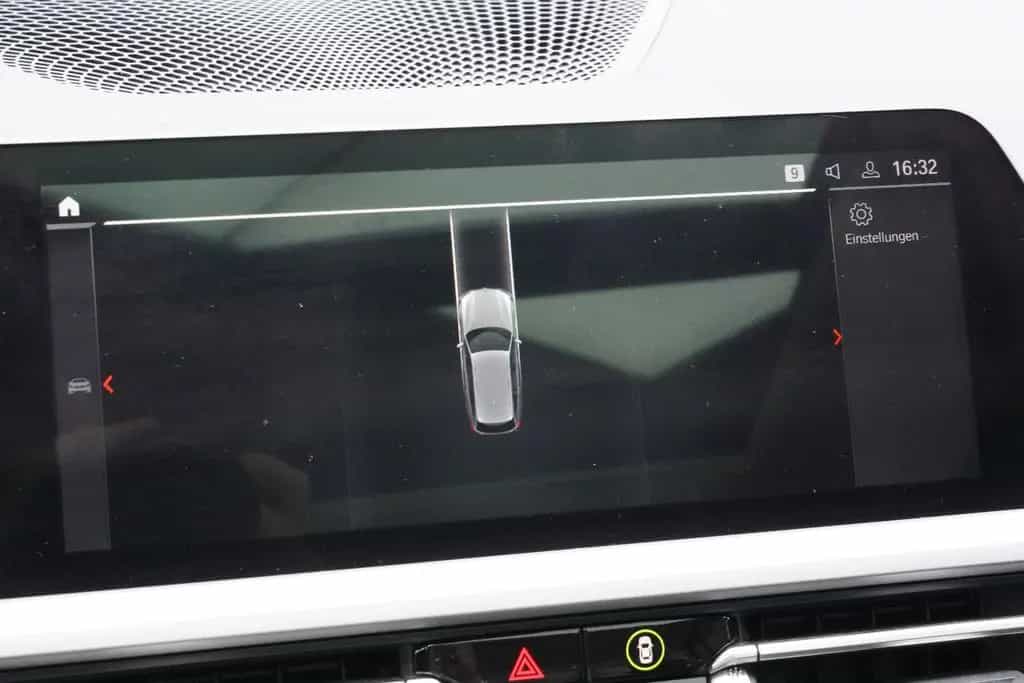 BMW 320 d Touring Panoramadach PDC LED  SHZ DAB 07/2022-photo-36