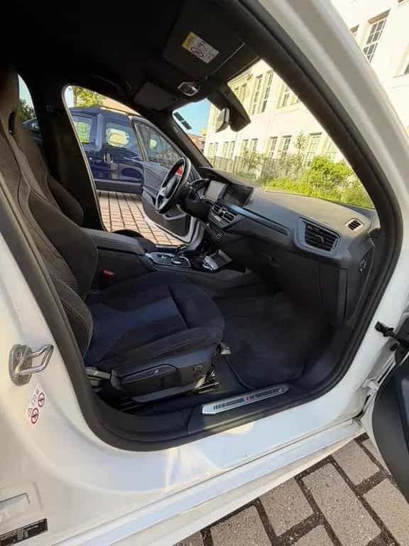 BMW 120 TOP - BMW 120i M Sport Steptronic M Sport mit 07/2021-photo-12