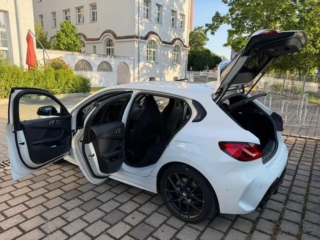BMW 120 TOP - BMW 120i M Sport Steptronic M Sport mit 07/2021-photo-3