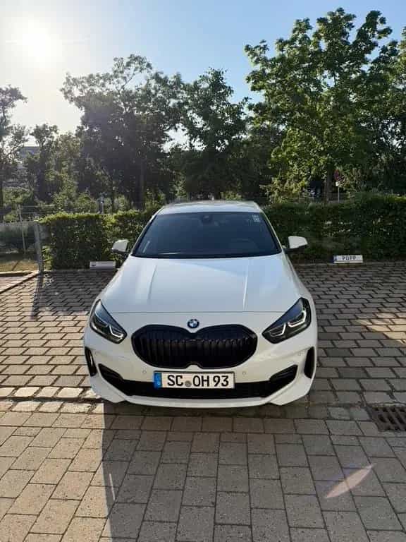 BMW 120 TOP - BMW 120i M Sport Steptronic M Sport mit 07/2021-photo-8