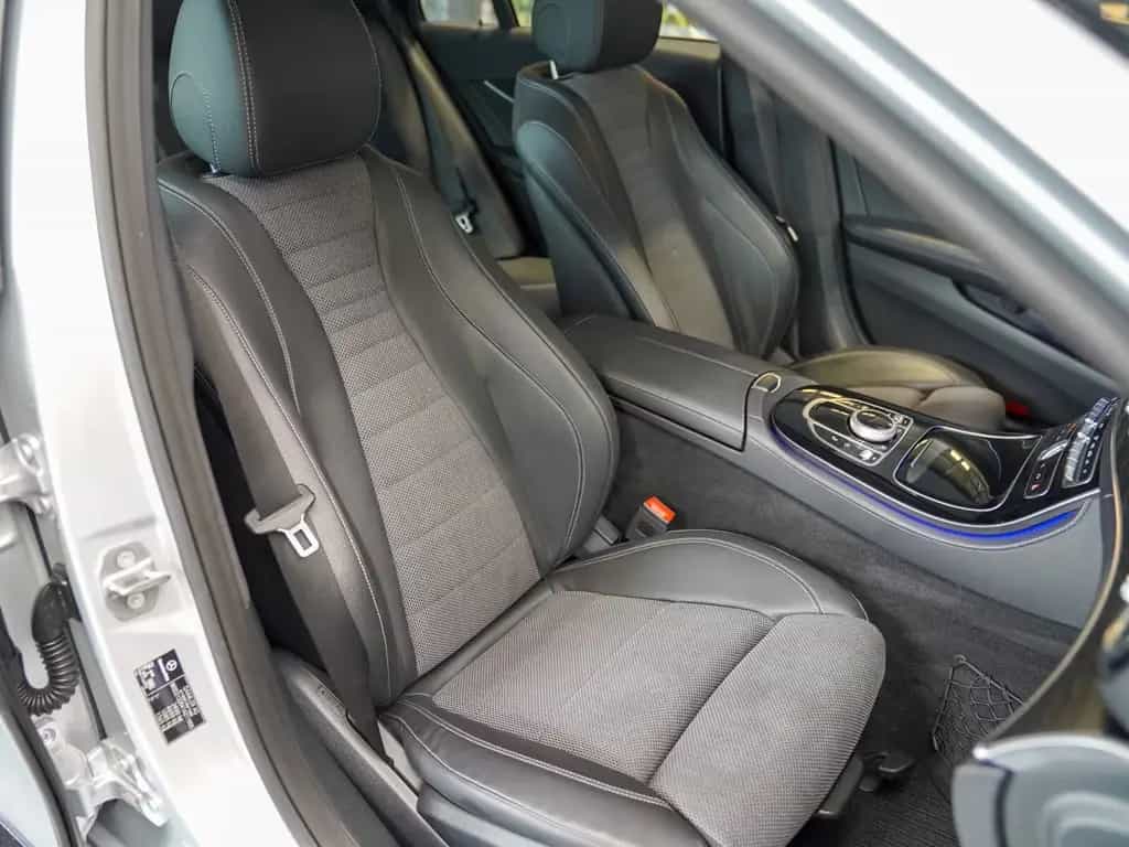 Mercedes-Benz E 220 d T AVANTGARDE AHK MULTIBEAM Kamera Totwi 02/2017-photo-9