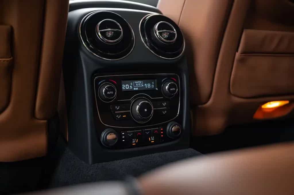 Jaguar XJ Lang 5.0 V8|Massage|SitzKlim|Meridian|Pano 01/2012-photo-9