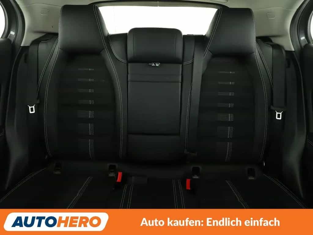 Mercedes-Benz GLA 180 GLA-Klasse GLA 180 Urban Aut.*NAVI*LED*TEMPO* 11/2018-photo-15