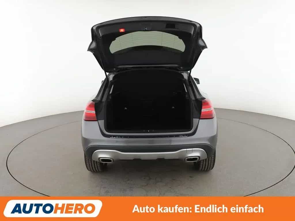 Mercedes-Benz GLA 180 GLA-Klasse GLA 180 Urban Aut.*NAVI*LED*TEMPO* 11/2018-photo-16