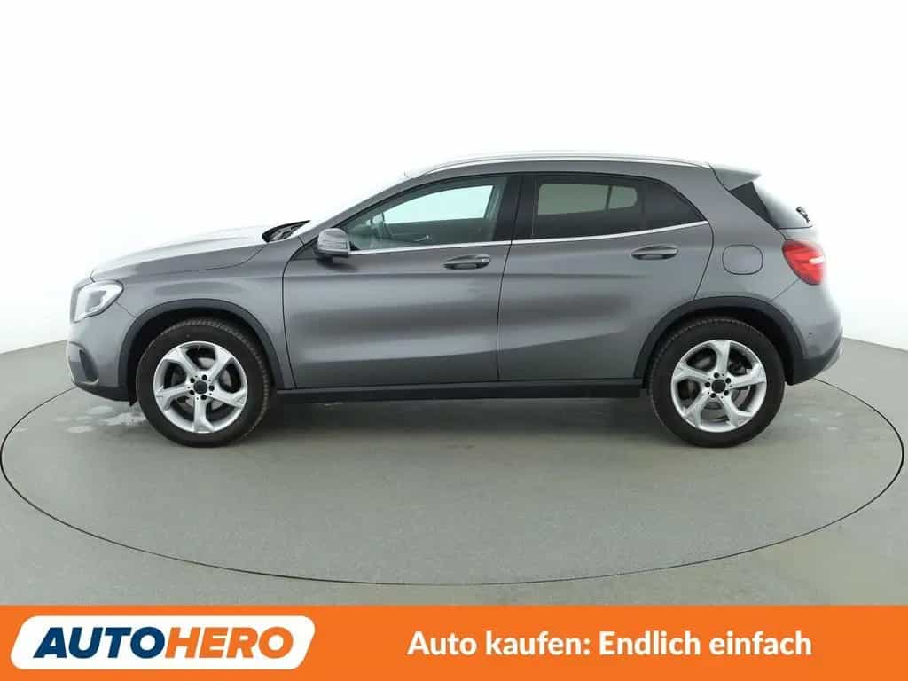 Mercedes-Benz GLA 180 GLA-Klasse GLA 180 Urban Aut.*NAVI*LED*TEMPO* 11/2018-photo-2