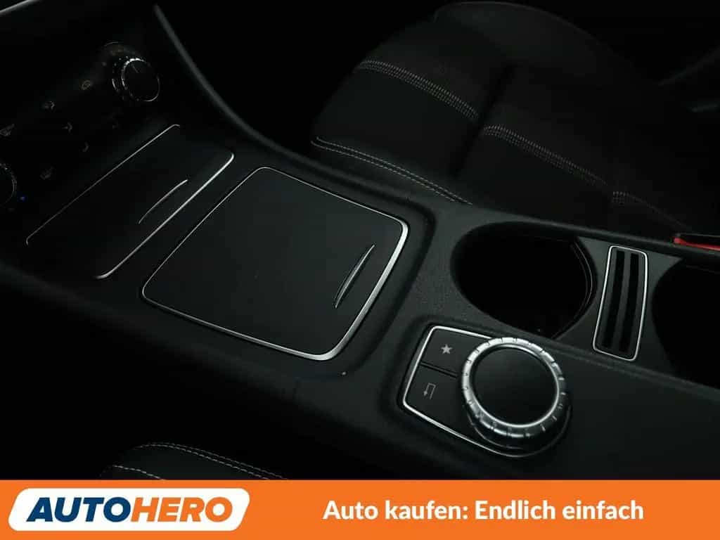 Mercedes-Benz GLA 180 GLA-Klasse GLA 180 Urban Aut.*NAVI*LED*TEMPO* 11/2018-photo-24