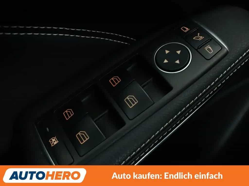 Mercedes-Benz GLA 180 GLA-Klasse GLA 180 Urban Aut.*NAVI*LED*TEMPO* 11/2018-photo-25