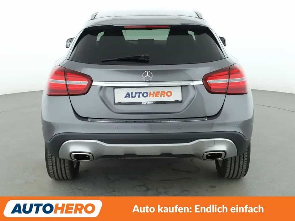 Mercedes-Benz GLA 180 GLA-Klasse GLA 180 Urban Aut.*NAVI*LED*TEMPO* 11/2018-photo-4