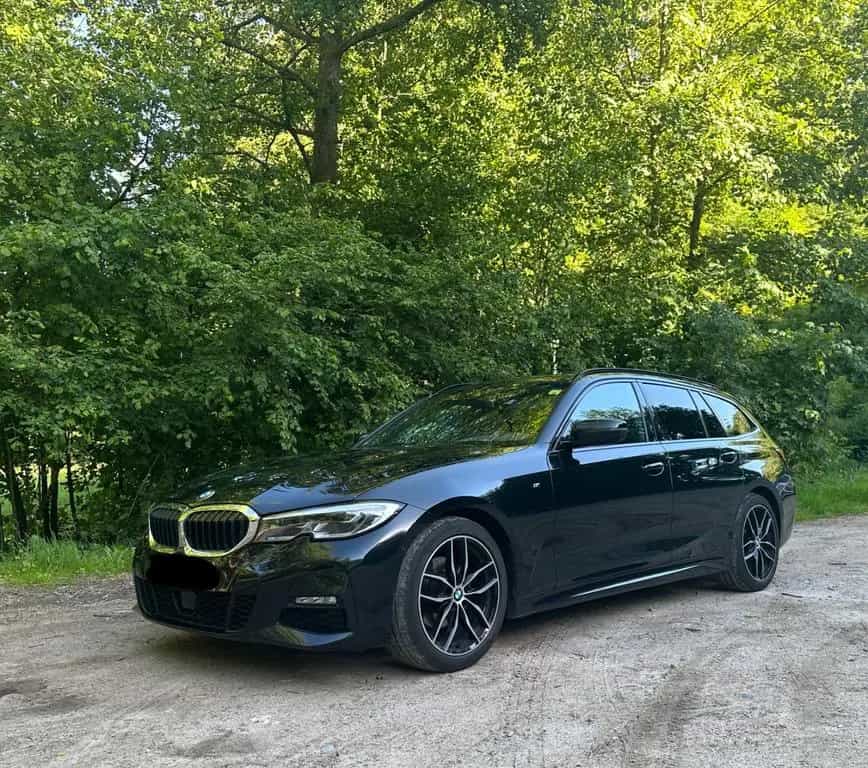 BMW 320 d T M Sport Matrix Laser Pano ACC Adaptiv 02/2022-photo-0