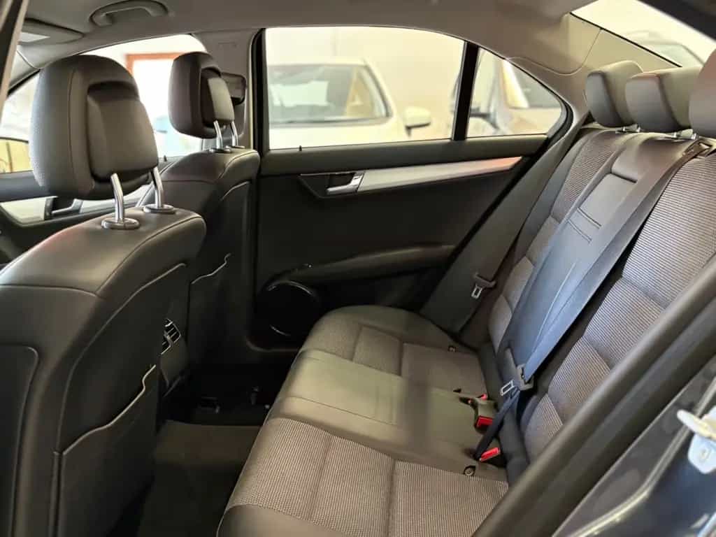 Mercedes-Benz C 180 C Limousine C 180 CGI BlueEfficiency 12/2009-photo-24