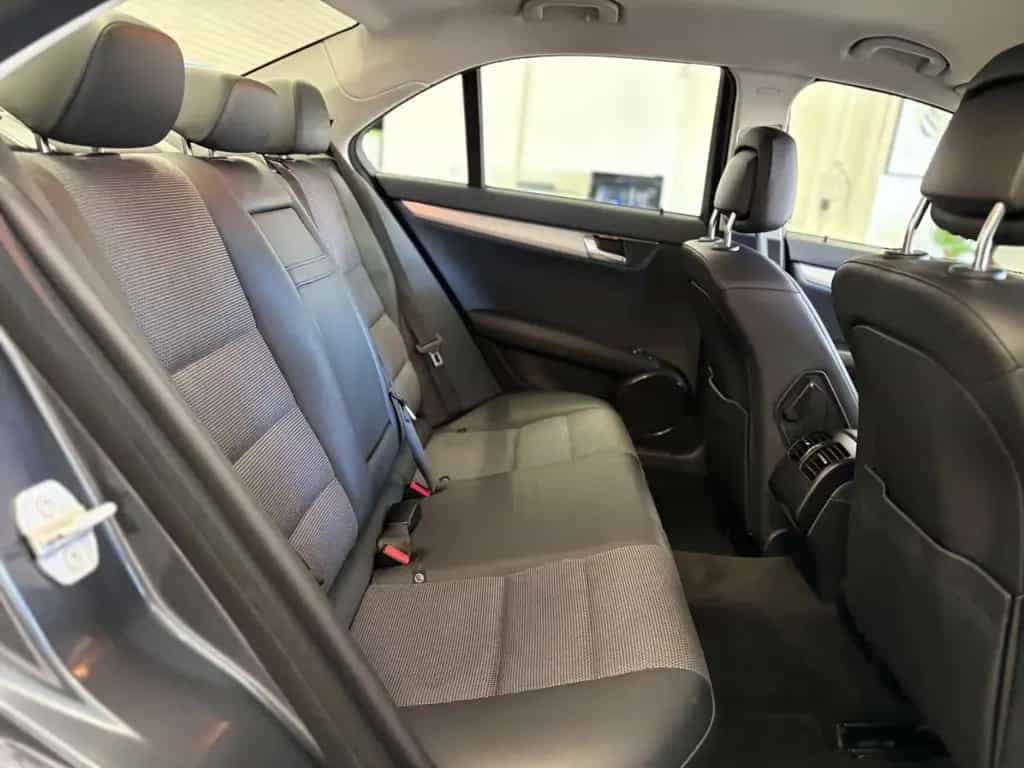 Mercedes-Benz C 180 C Limousine C 180 CGI BlueEfficiency 12/2009-photo-28