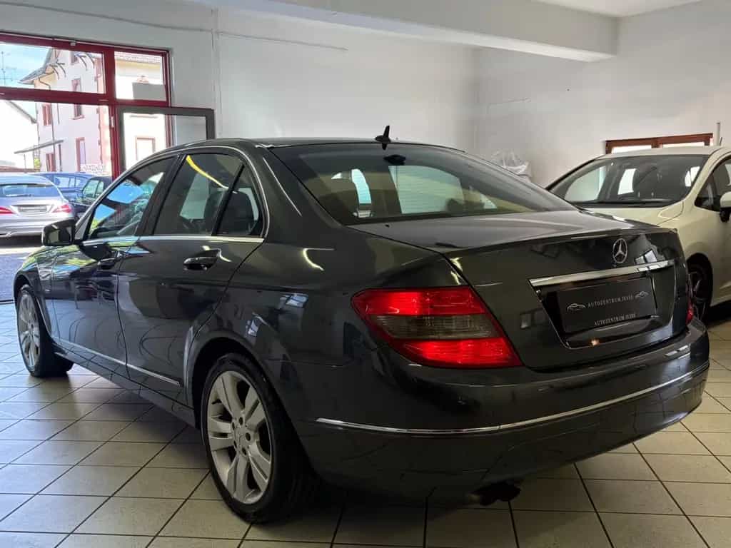 Mercedes-Benz C 180 C Limousine C 180 CGI BlueEfficiency 12/2009-photo-5