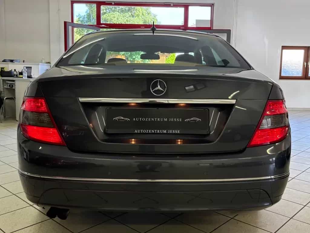 Mercedes-Benz C 180 C Limousine C 180 CGI BlueEfficiency 12/2009-photo-6