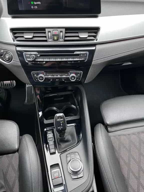 BMW X1 xDrive | HUD | Memory | AHK | LED | Navi 06/2019-photo-6