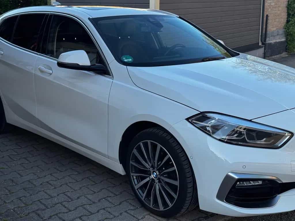 BMW 118 d Luxury Line Luxury Line 07/2019-photo-0