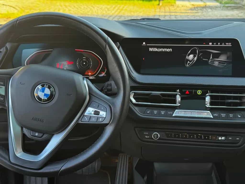 BMW 118 d Luxury Line Luxury Line 07/2019-photo-5