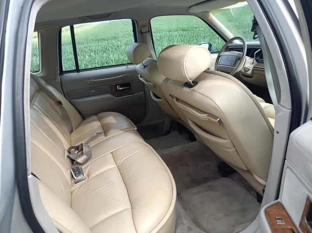 Lincoln Town Car 1990 5.0 V8, TOP Zustand mit TÜV und H 07/1990-photo-11