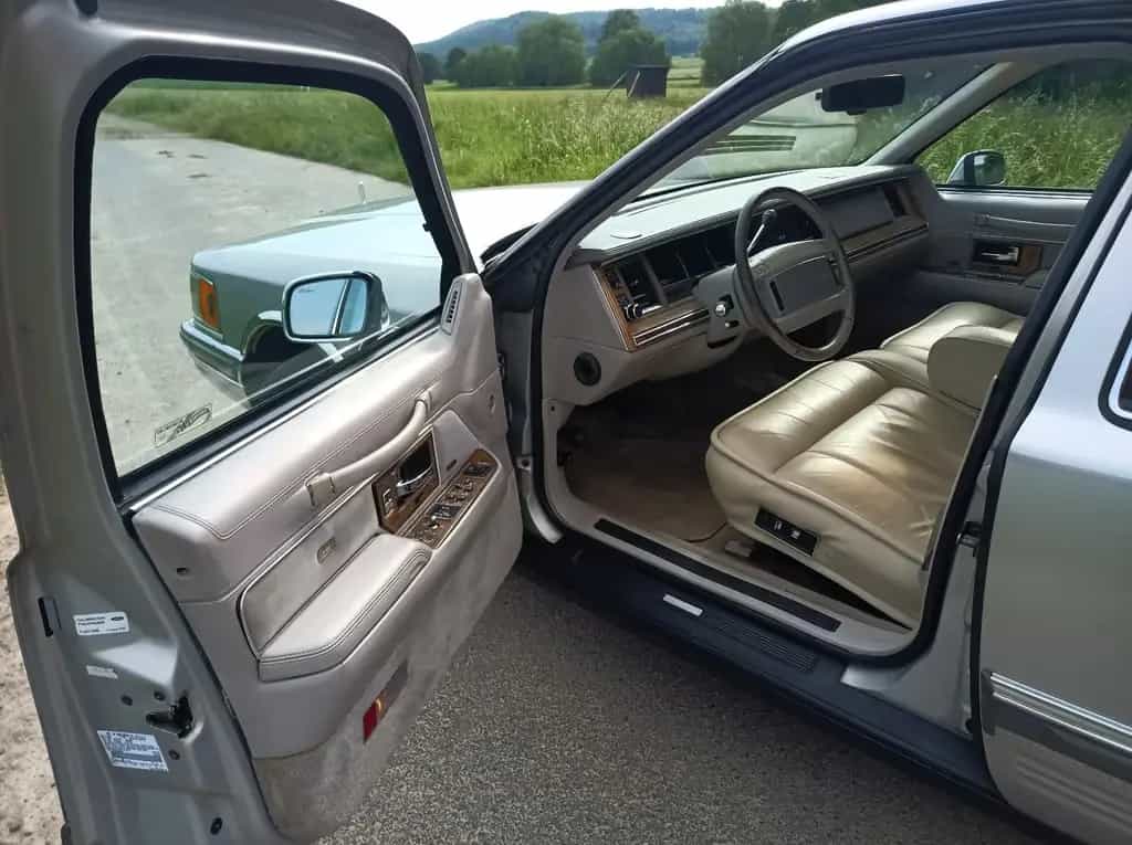 Lincoln Town Car 1990 5.0 V8, TOP Zustand mit TÜV und H 07/1990-photo-5