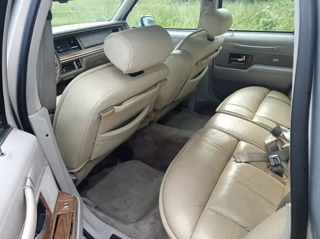 Lincoln Town Car 1990 5.0 V8, TOP Zustand mit TÜV und H 07/1990-photo-9