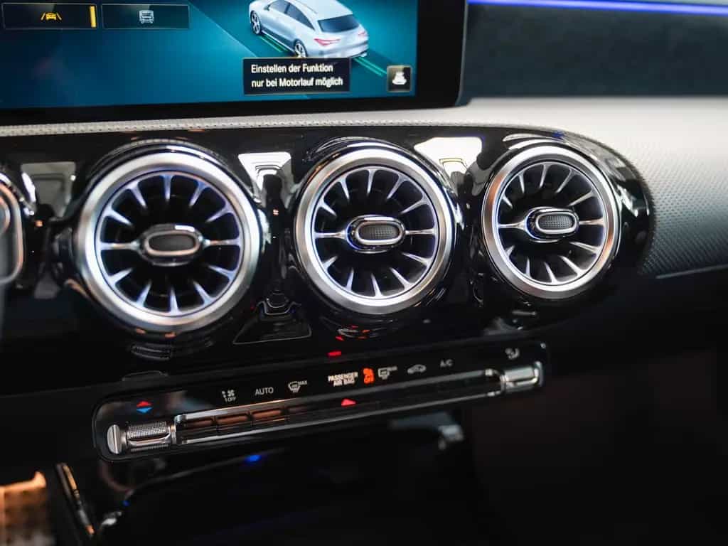 Mercedes-Benz CLA 180 Shooting Brake CLA 180 SB AMG Line CarPlay Ambientebeleuchtung 08/2022-photo-22