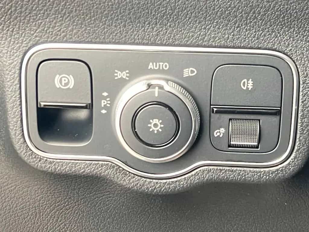 Mercedes-Benz B 200 Progressive/Kamera/AHK/LED/Navi/Sitzhzg. 01/2024-photo-30