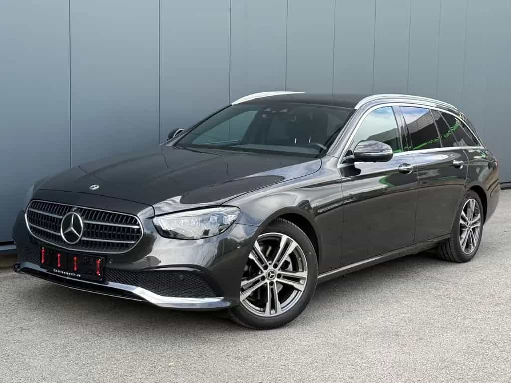 Mercedes-Benz E 220 d T-Modell Keyless Burmester Panodach 1.HD 04/2021-photo-0