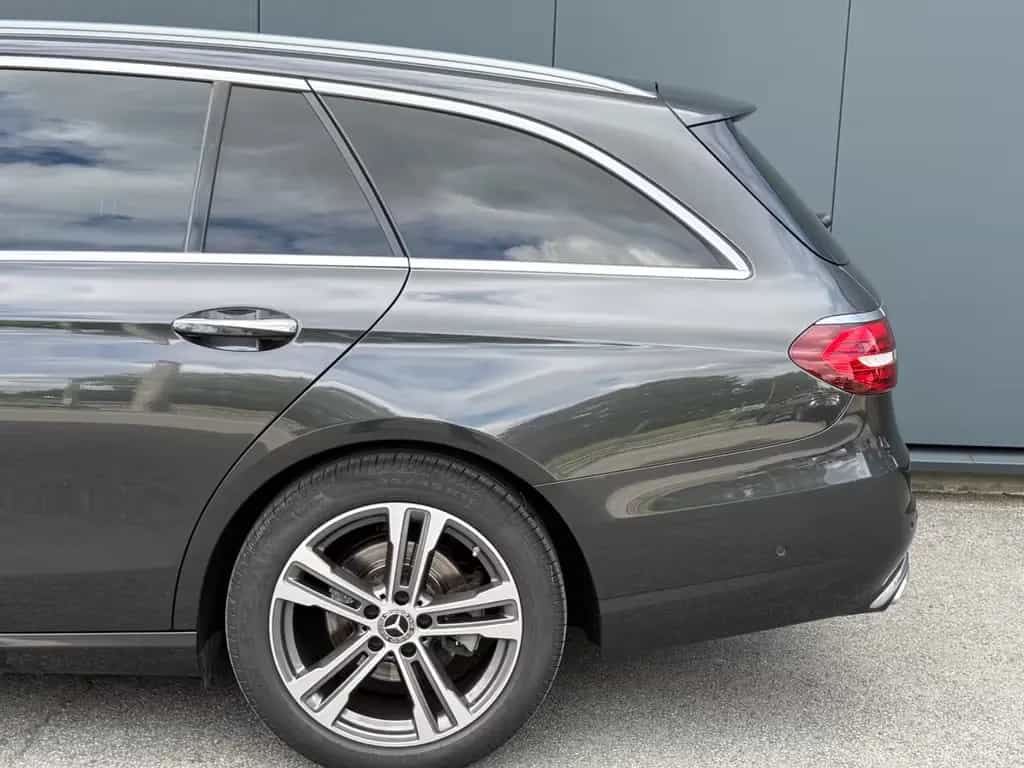 Mercedes-Benz E 220 d T-Modell Keyless Burmester Panodach 1.HD 04/2021-photo-4