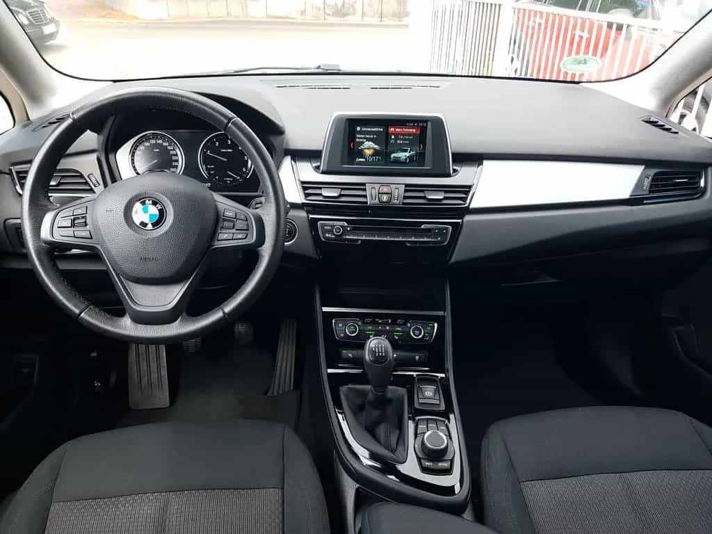 BMW 216 Active Tourer 216d Active Tourer Advantage LED PDC Sitzheizung 08/2019-photo-14