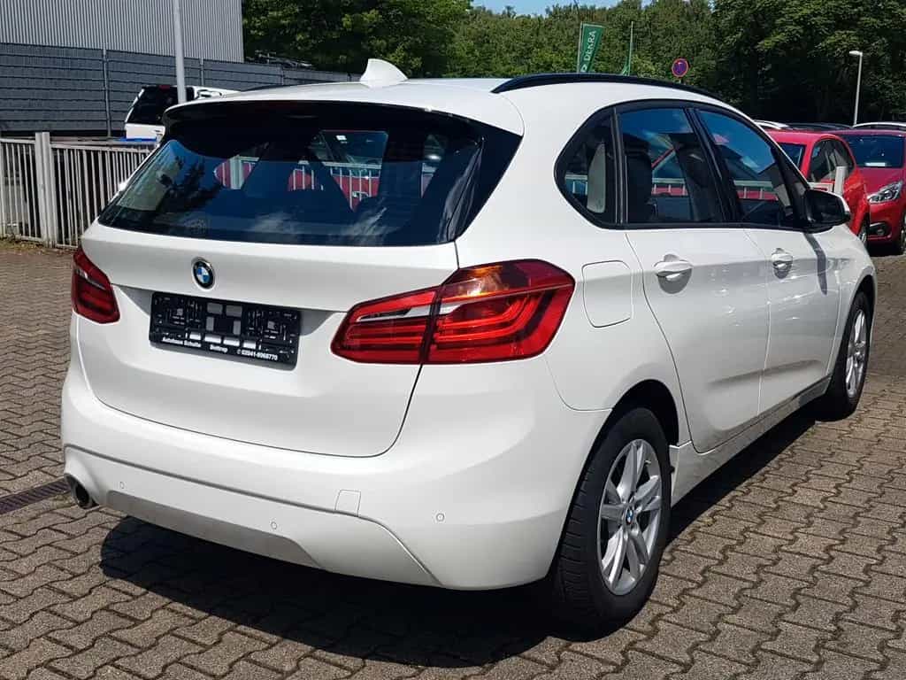 BMW 216 Active Tourer 216d Active Tourer Advantage LED PDC Sitzheizung 08/2019-photo-4