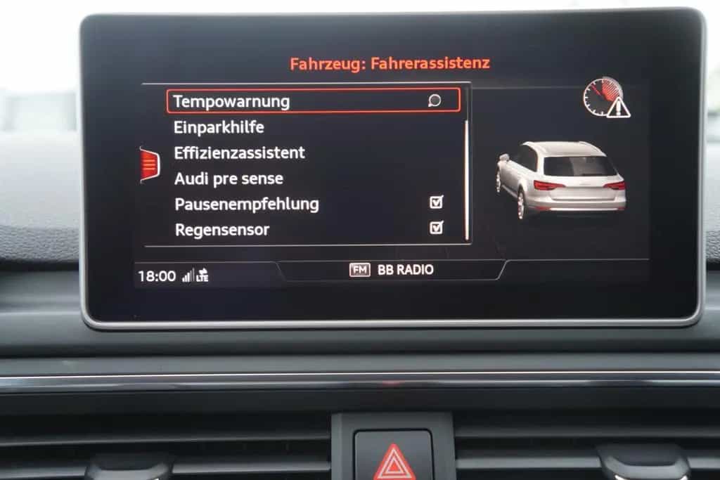Audi A4 2.0 TDI Avant S-tronic Bi-Xenon Navi Tempomat 09/2017-photo-25