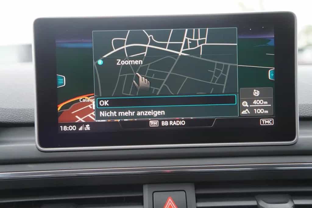 Audi A4 2.0 TDI Avant S-tronic Bi-Xenon Navi Tempomat 09/2017-photo-26